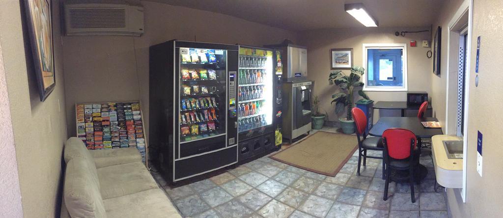 Hilltop Inn & Suites Victorville Dış mekan fotoğraf
